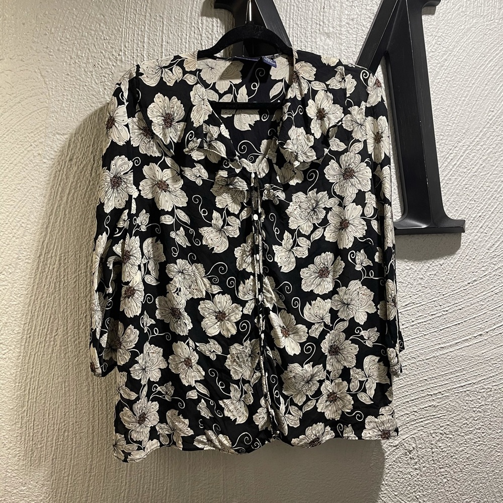 Black floral vintage top